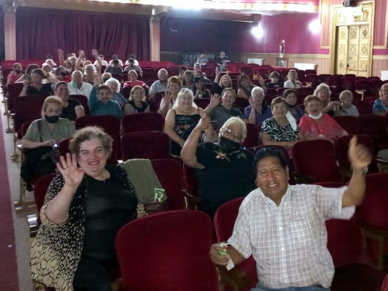 Cine adultos PAMI