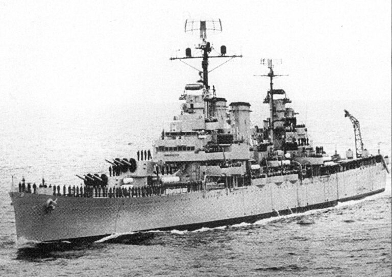 ARA_General_Belgrano_underway