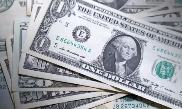 El dólar blue se disparó hasta los $ 212,50 y tuvo la mayor suba diaria en dieciocho meses