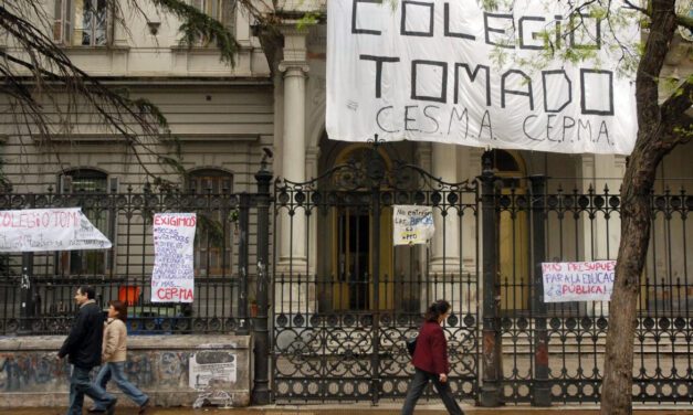 Levantaron la toma del colegio Mariano Acosta, pero alumnos advierten que siguen los reclamos