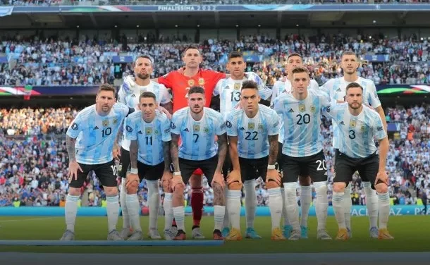 Argentina venció 3-0 a Honduras y estiró su invicto a 34 partidos camino al Mundial de Qatar