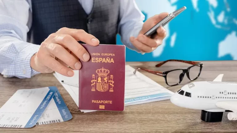 pasaportes-historicos-espanoles-20220829-1410326